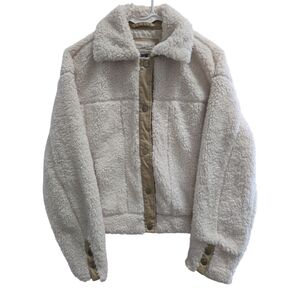 Universal Thread Cream Teddy Jacket with Cropped Fit